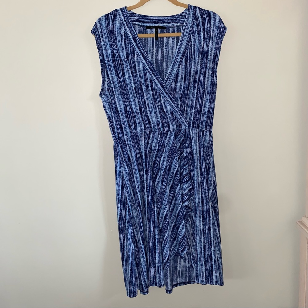 BCBG Maxazria  Blue Watercolor stretch plunge wrap dress